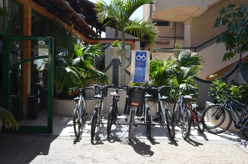 Labranda Suites Costa Adeje (Adults Only) エクステリア 写真